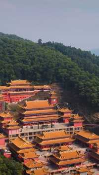 隱藏於東莞大嶺山鎮的一座雄偉壯觀的寺院。