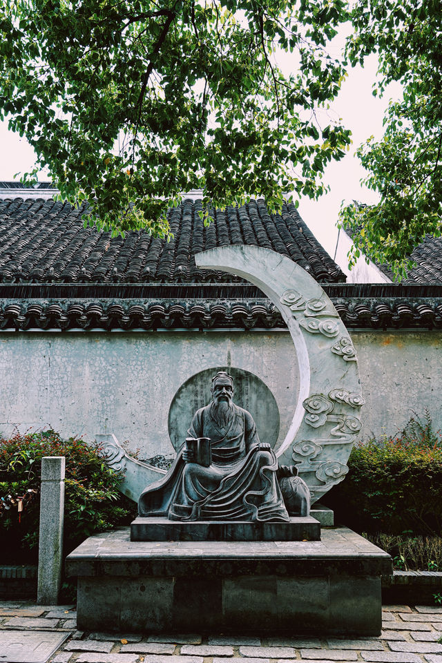 朱家角唔算大，呢個先至係魔都最大嘅古鎮。