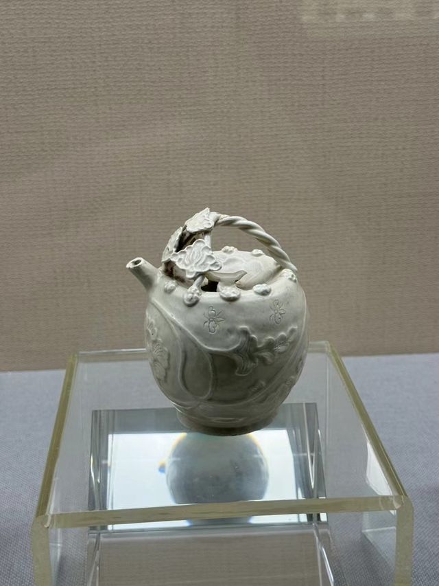 遼陽博物館。