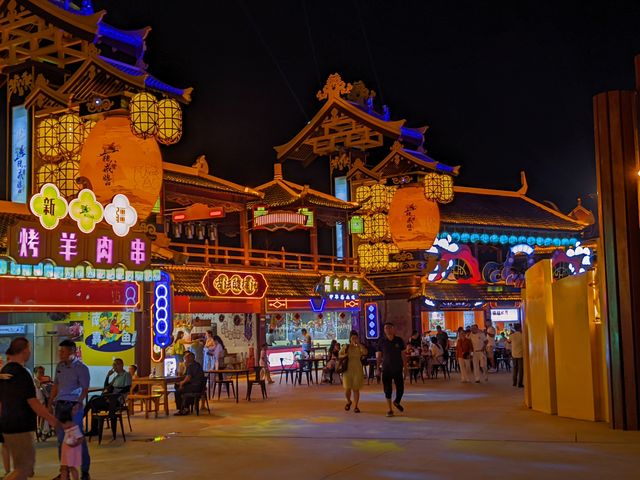 武漢周邊西遊主題的不夜城。