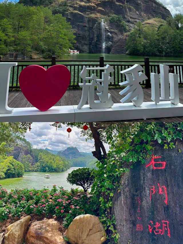 "客家第一神山"冠豸山。