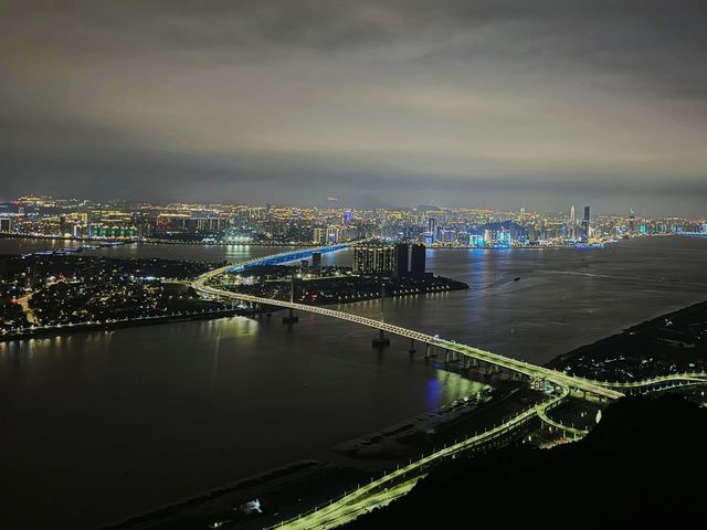 東蒙山徒步攻略,輕鬆 get 登山新體驗登山鞋。 東蒙山徒步攻略,輕鬆 get 登山新體驗登山鞋。