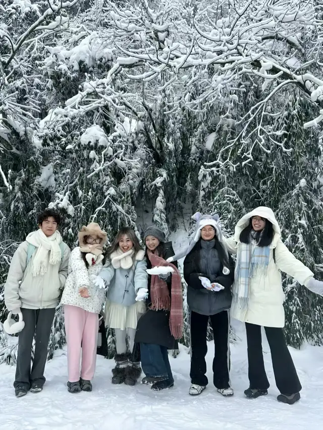 Returned from Mangshan, Chenzhou. I recommend bringing short clothes!