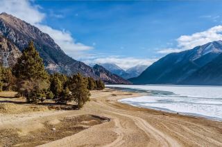 Explore the beauty and mystery of the plateau in Chamdo