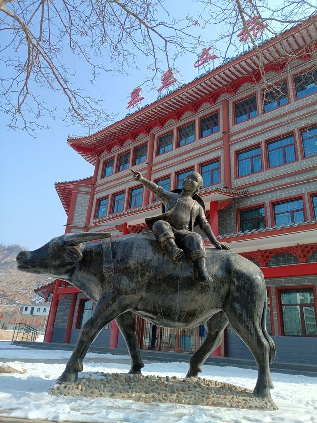 寧念家鄉一抔土，勿戀他鄉萬兩金！