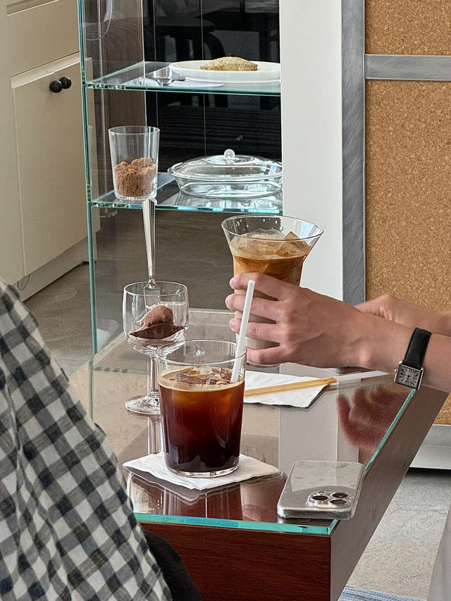 首爾新店 | 弘大嘅超洋氣Ins風咖啡廳☕