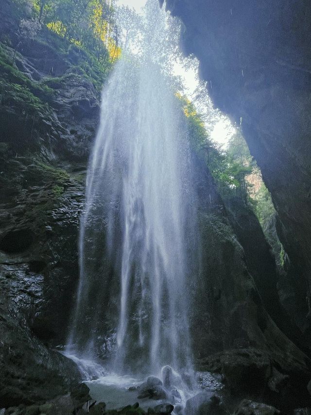 走進地理武隆天生三橋