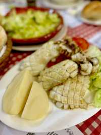 Taste Macau’s Most Homely Portuguese Flavors at A Petisqueira!