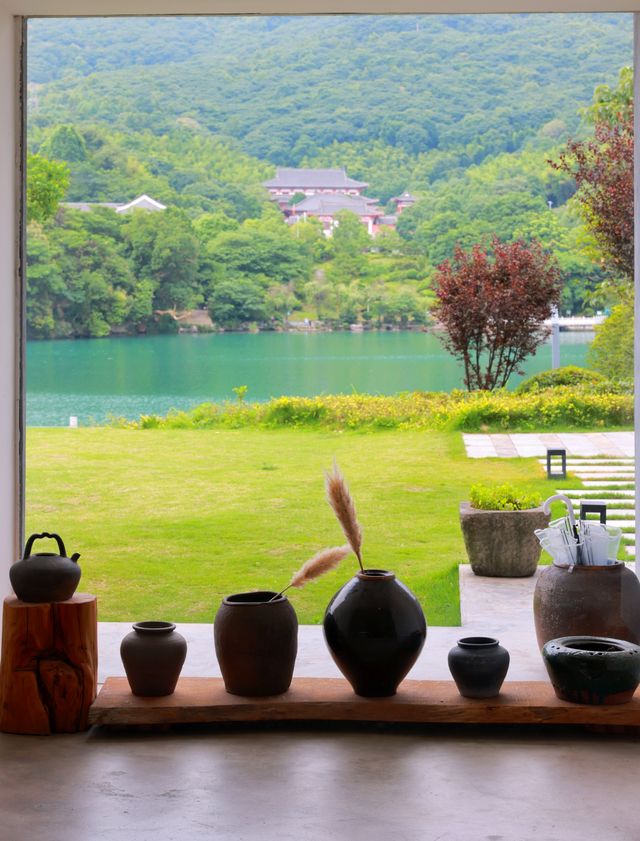 就喺東江湖邊，想同男朋友無限續住嘅一間民宿