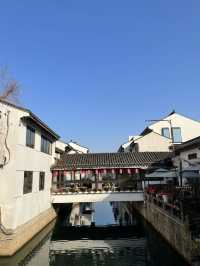 你一句春不晚，我並到了真江南。
全季酒店：在城市煙火裏，打撈治癒的旅居時光（湖南人文科技學院鴻潤酒店人文店）
