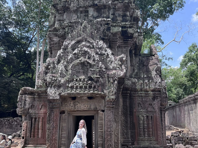 Angkor Wat Sunrise (short circuit tour)