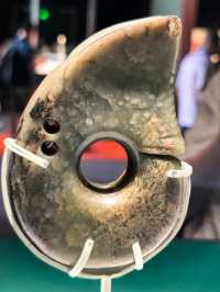 終於等到你！上海博物館紅山玉器展5000年群龍出動