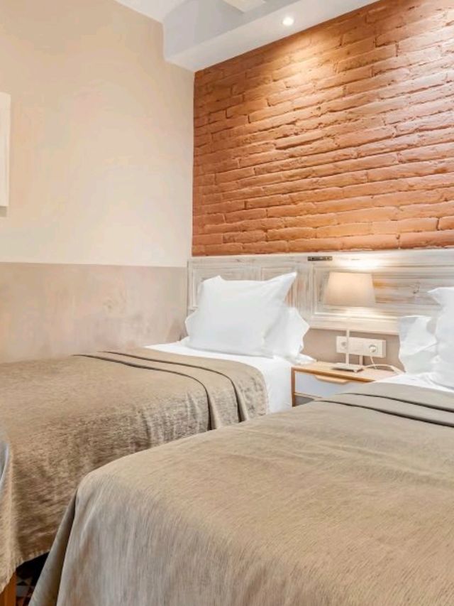 巴塞隆拿🇪🇸聖家堂旁嘅靚露台Airbnb！
