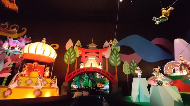 Disney Sea版本的小小世界