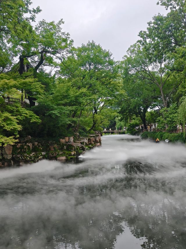 拙政園深度漫遊:藏在光影裡的中式美學天花板 拙政園深度漫遊:藏在光影裡的中式美學天花板