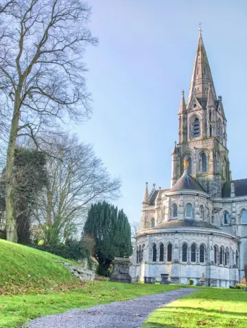 This Ireland car rental travel guide is a must-save