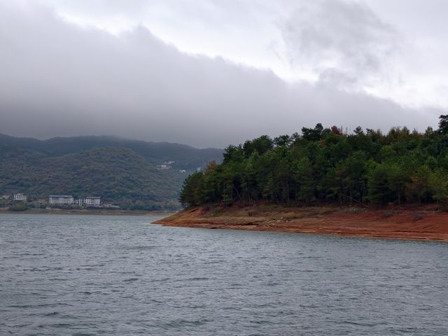 去東江湖白廊乘船觀光也太愜意了吧——湖南郴州