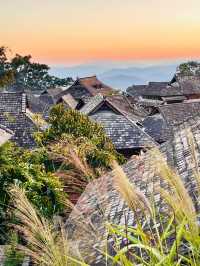 世遺翁基古寨~在景邁山千年布朗古寨,賞夕陽晚霞