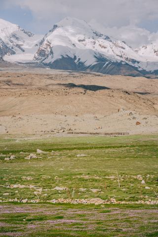Seven days, from the dusk of Kashgar Old Town to the snowline of Muztagh Ata