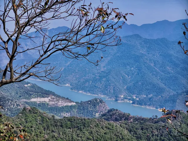 肇慶！麻煩你多多宣傳這西江「三峽之巔」