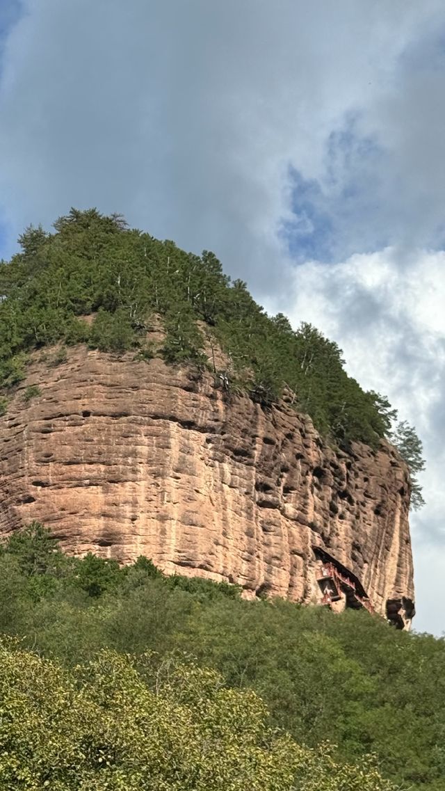 丹霞秘境尋古蹟 丹霞秘境尋古蹟