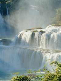 邊境線上會唱歌的瀑布