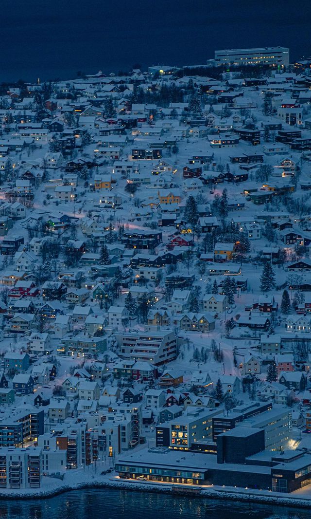 北歐藍調秘境極夜下的特羅姆瑟美到窒息