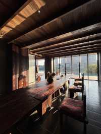 西雙版納江景酒店天花板