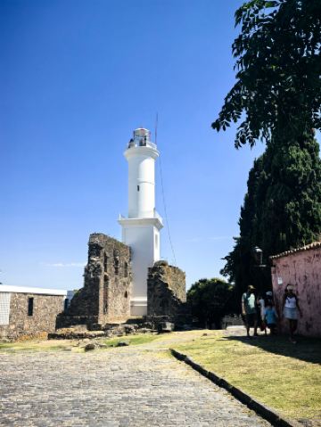 Traveling to "Colonia"