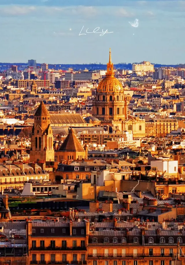 Paris at dusk is forever amazing! These stunning landmarks are so photogenic