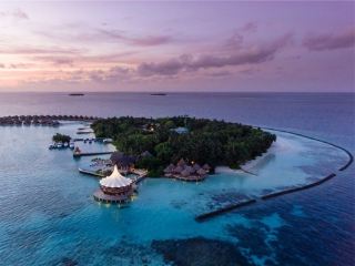 Maldives' Timeless Luxury Gem｜Baros Island