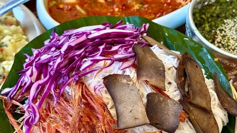 Отель во французском стиле в сочетании с мясными шариками в стиле Дай ✨ — traveler post in Куньмин