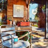 รีวิวEllen Cafe House 🪵