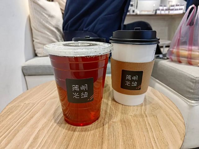 桃園大溪老街咖啡廳_薄明光線咖啡