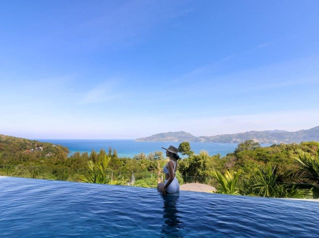 Crest Resort & Pool Villas โรงแรมภูเก็ตวิวสุดปัง