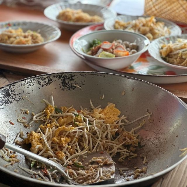 🥰ผัดไทยป้ามัด @บ้านตาก 🥰