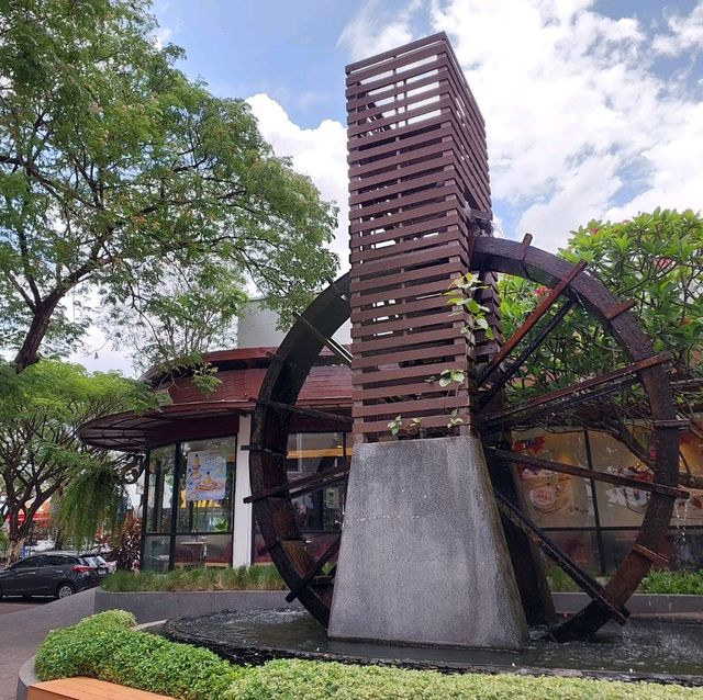 ยูดี ทาวน์ แลนด์มาร์กใจกลางเมืองอุดรธานี
