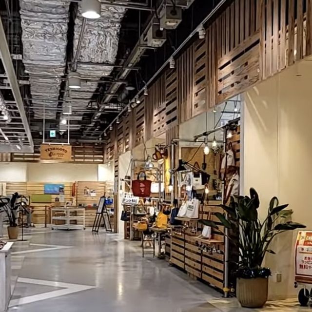 同兩歲小朋友去沖繩行大型商場 | iias大型購物商場