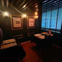 House 000 Bistro