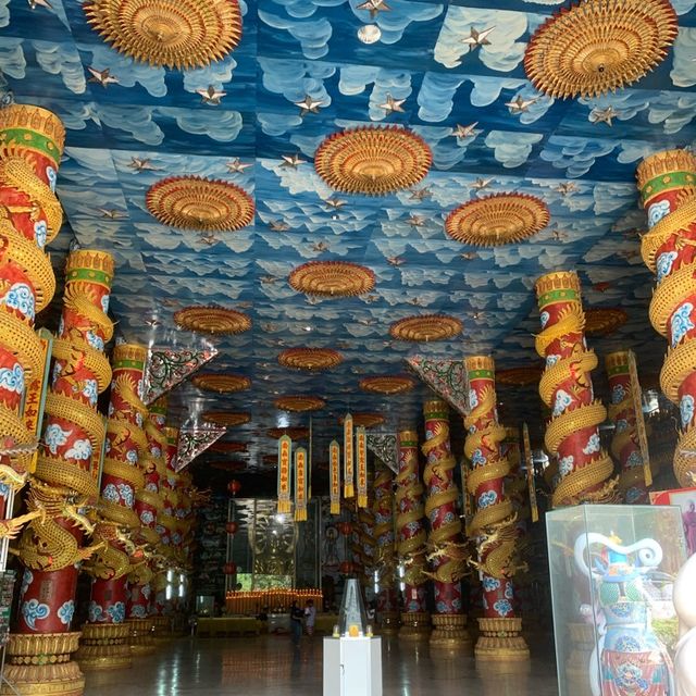 วัดเขารูปช้าง