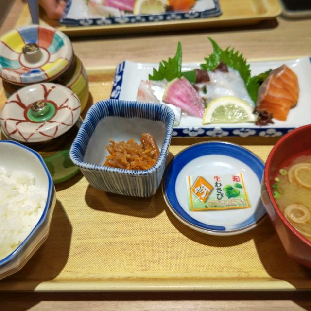 朝から行列の喜水丸