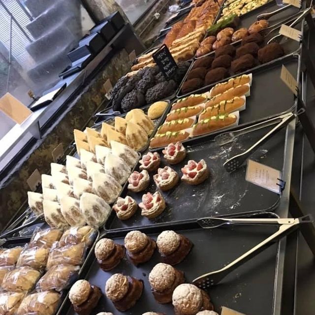 聖水人氣Cafe🤣復古面包店🙈超紅打卡咖啡店☕️