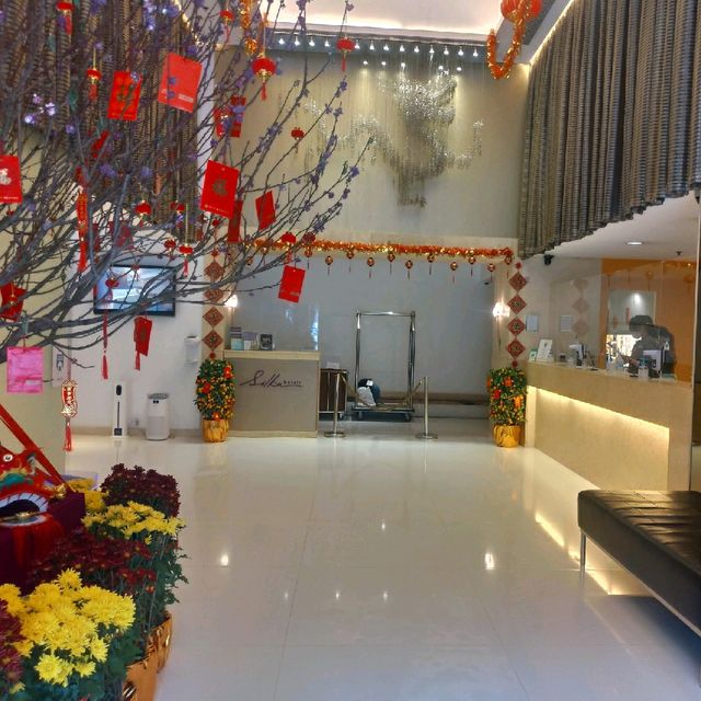 近荃灣地鐵站的荃灣遠東絲麗酒店