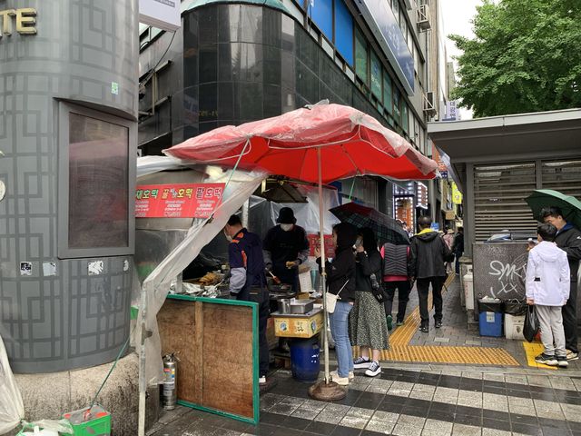 韓国　韓国グルメ　食べ歩きも楽しい　南大門野菜ホットク！