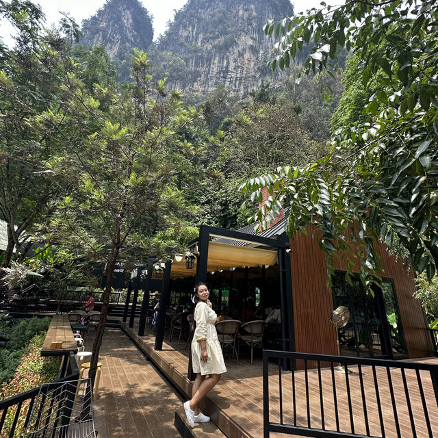 Into the forest คาเฟ่ในหุบเขา @กระบี่