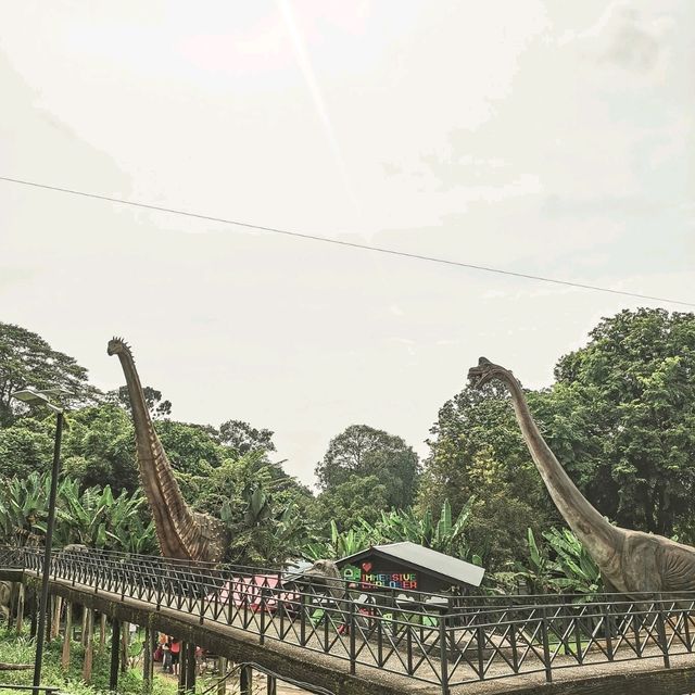 Dinasour Encounter at Zoo Malacca 