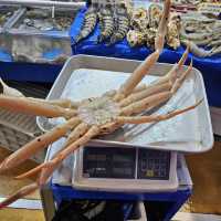海鮮狂歡！在首爾的鷺梁津水産市場品嚐美味海鮮大餐！🦞🐟🍽️