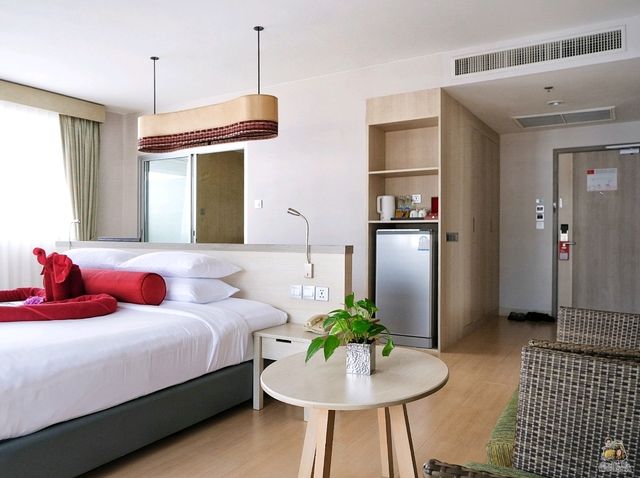 Ramada by Wyndham Phuket Deevana, Patong ที่พักสวย บรรยากาศดี