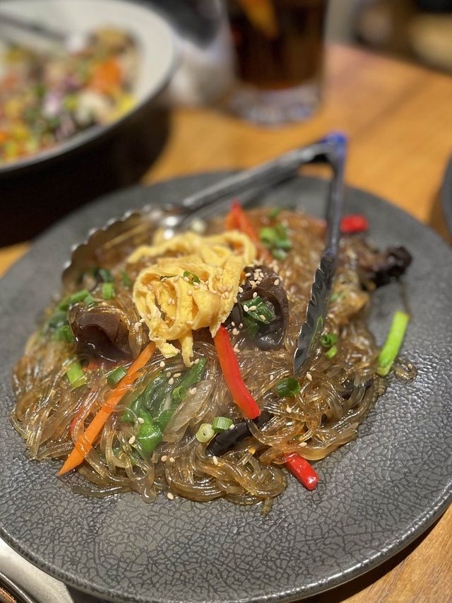 【新大久保】色鮮やかで超豪華ランチ🇰🇷肉の物語