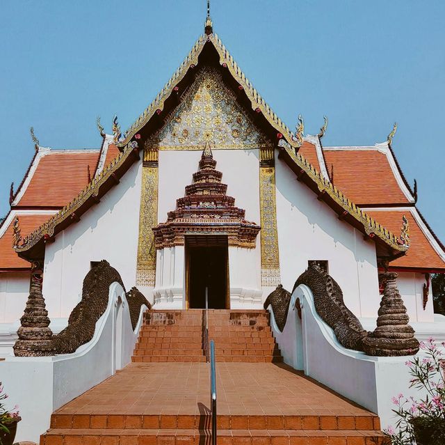 ปู่ม่านย่าม่าน:กระซิบรักบันลือโลก วัดภูมินทร์ น่าน